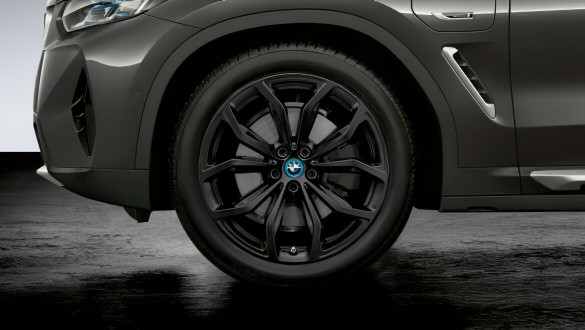 20-дюймовые легкосплавные диски BMW Y-spoke 695 Jetblack matt, полный комплект летних колес.