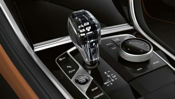 Оздоблення склом «CraftedClarity».