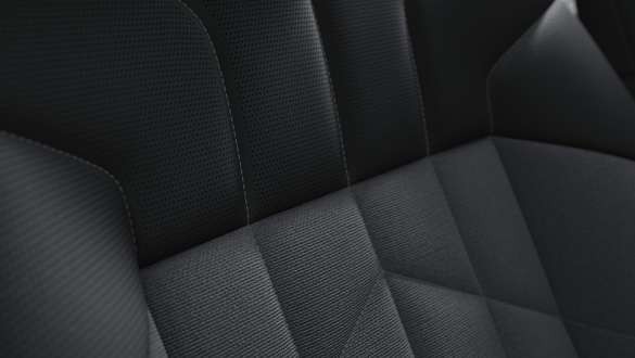 Ексклюзивне поєднання кашеміру та шкіри Merino.