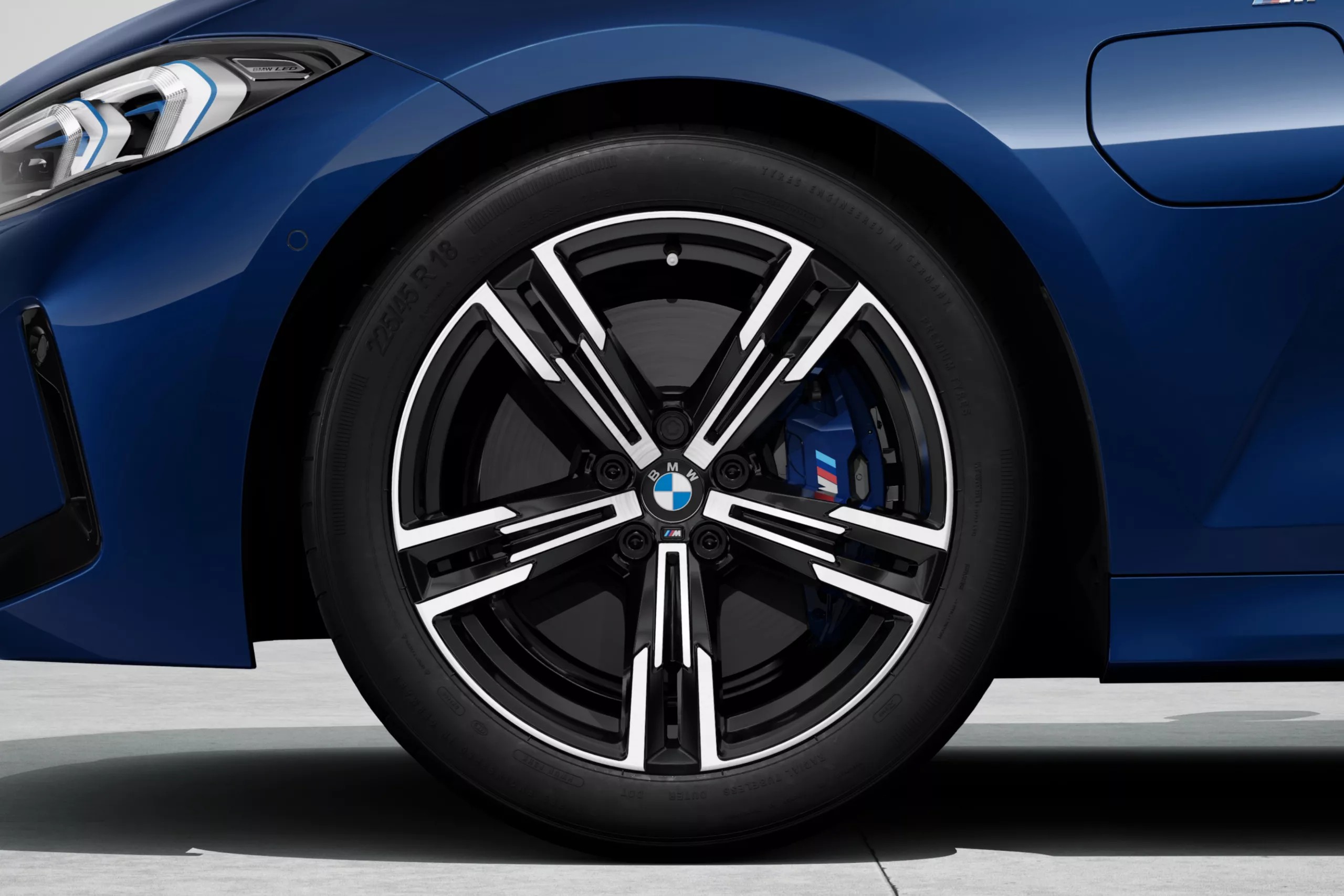 Двоколірний вигляд. Унікальний дизайн.