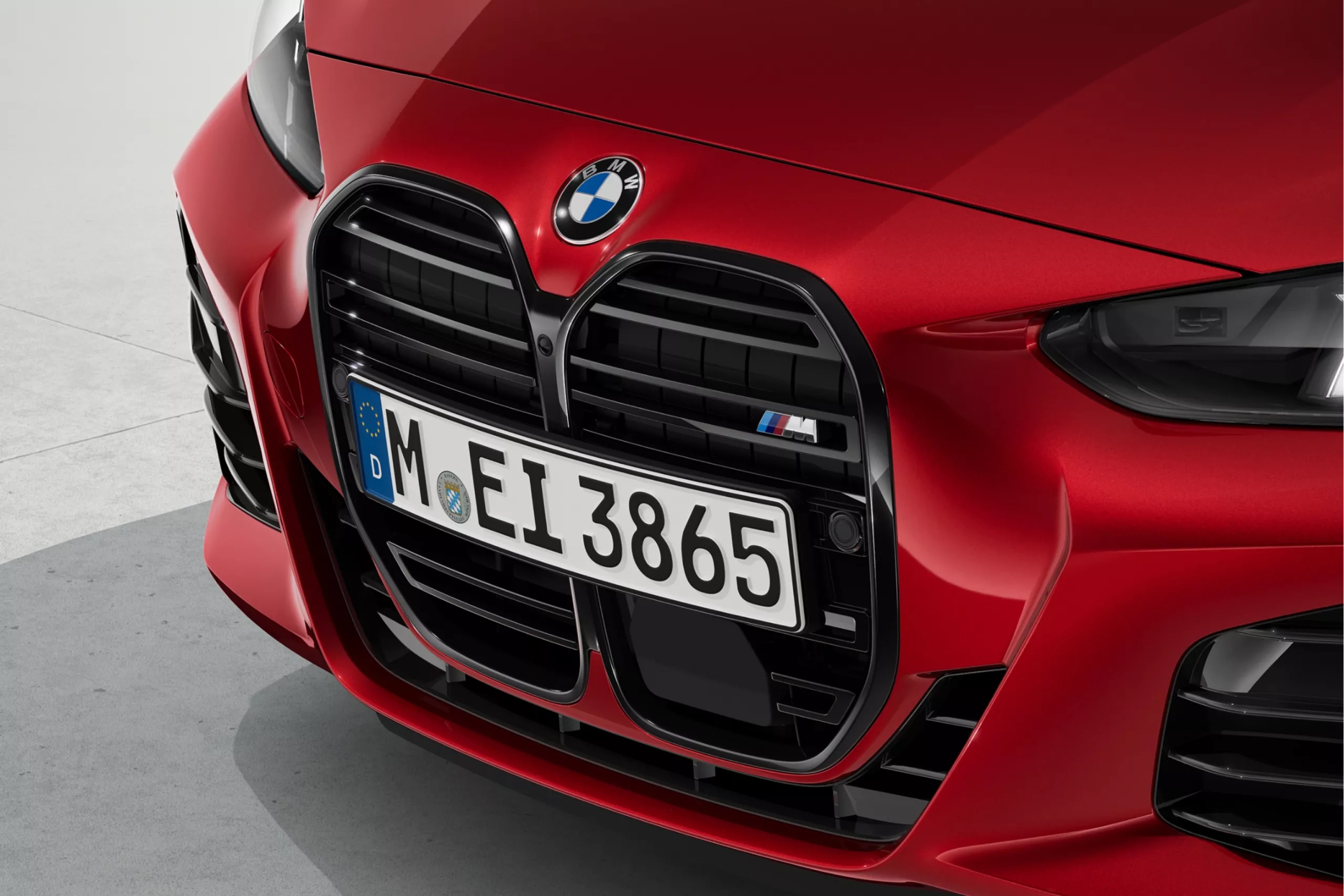 Смілива заява від самого початку.