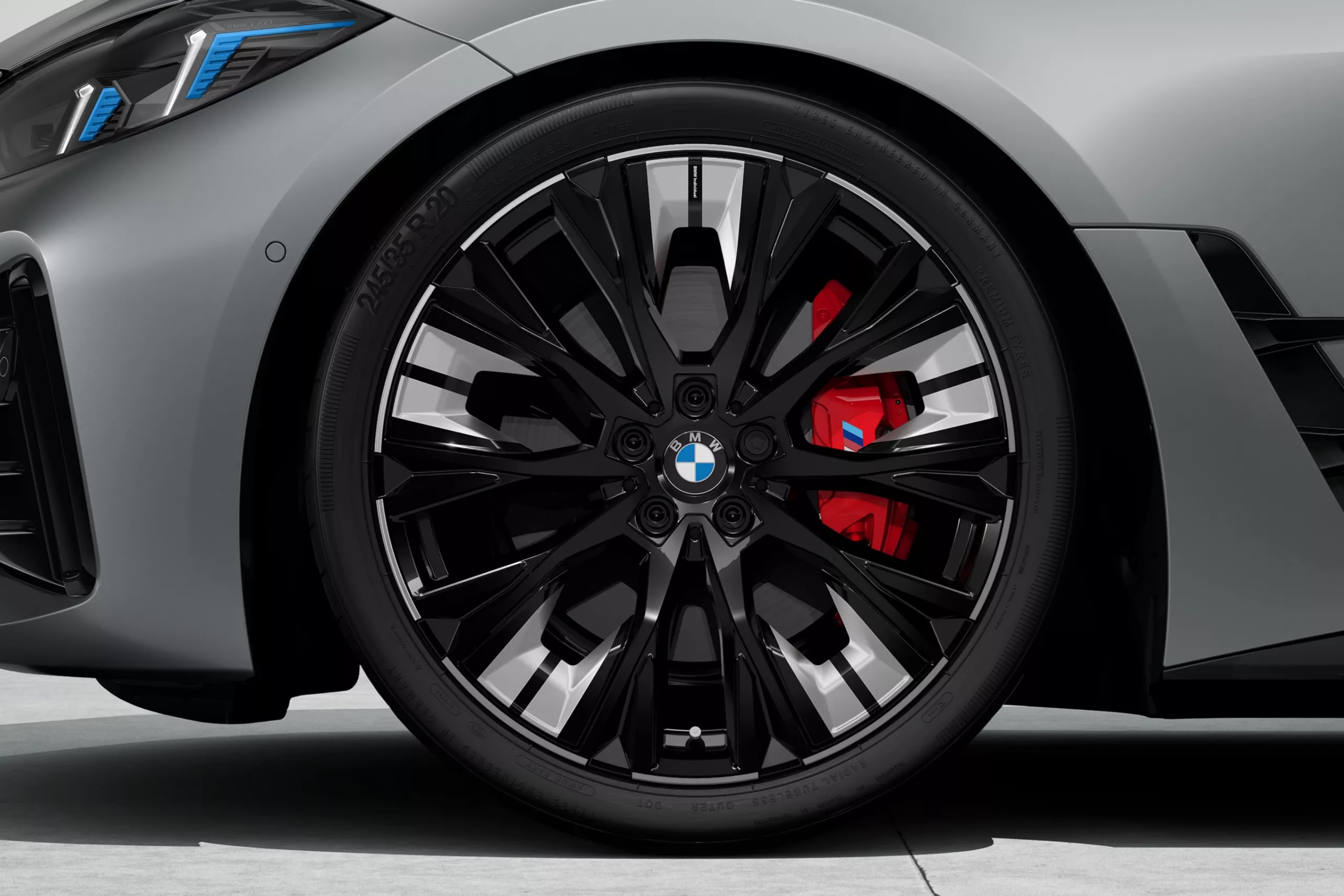 Витонченість із тонким контрастом.