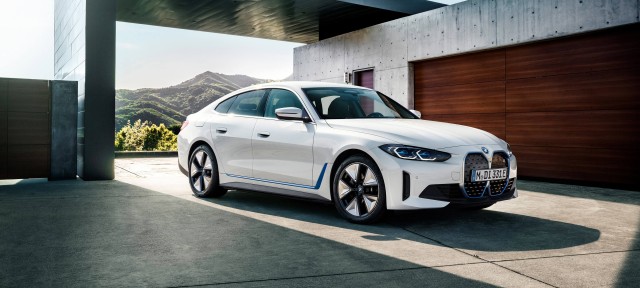 Новий BMW i4